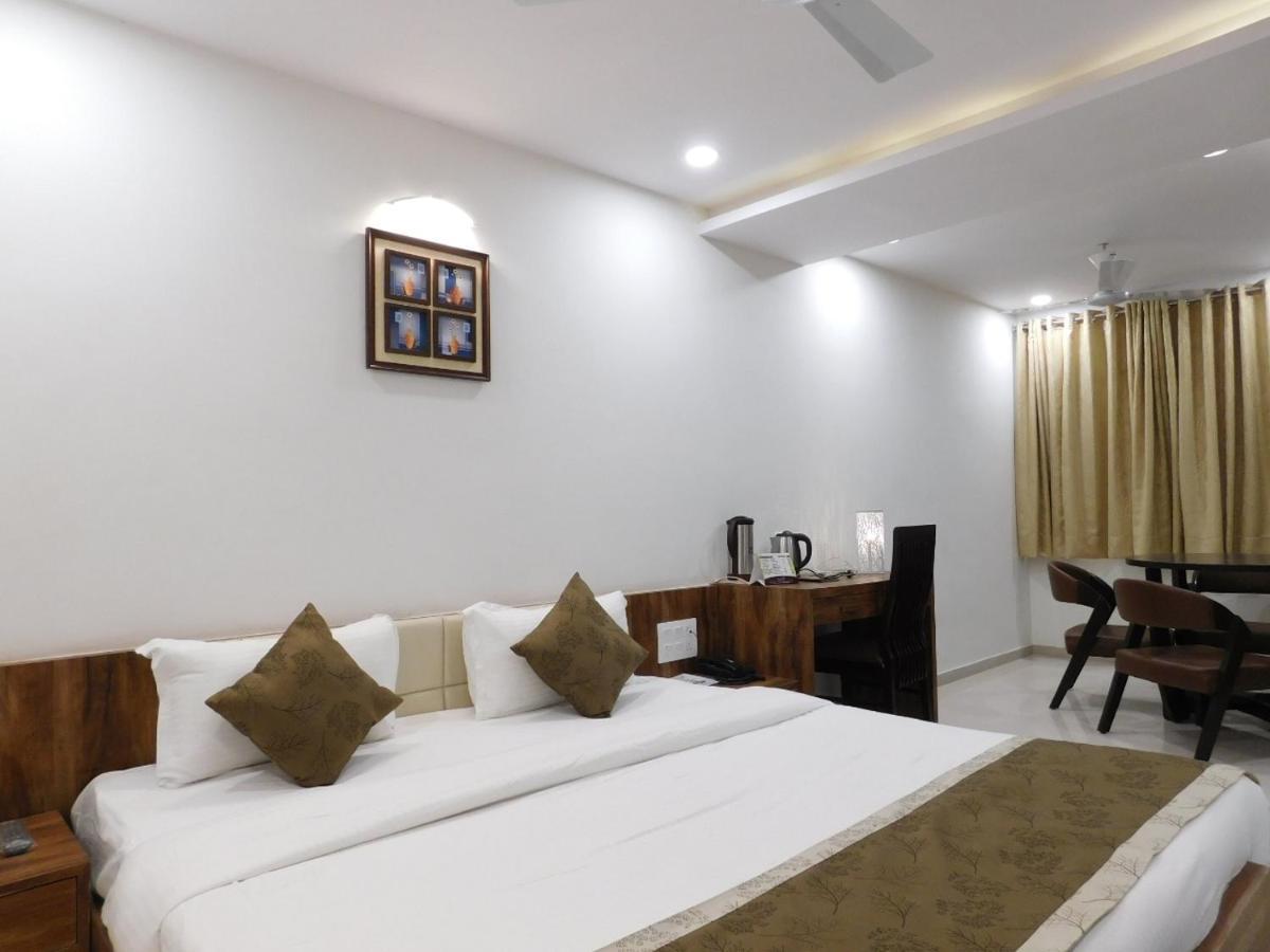 Hotel Shiva Club And Resort Mundra Esterno foto